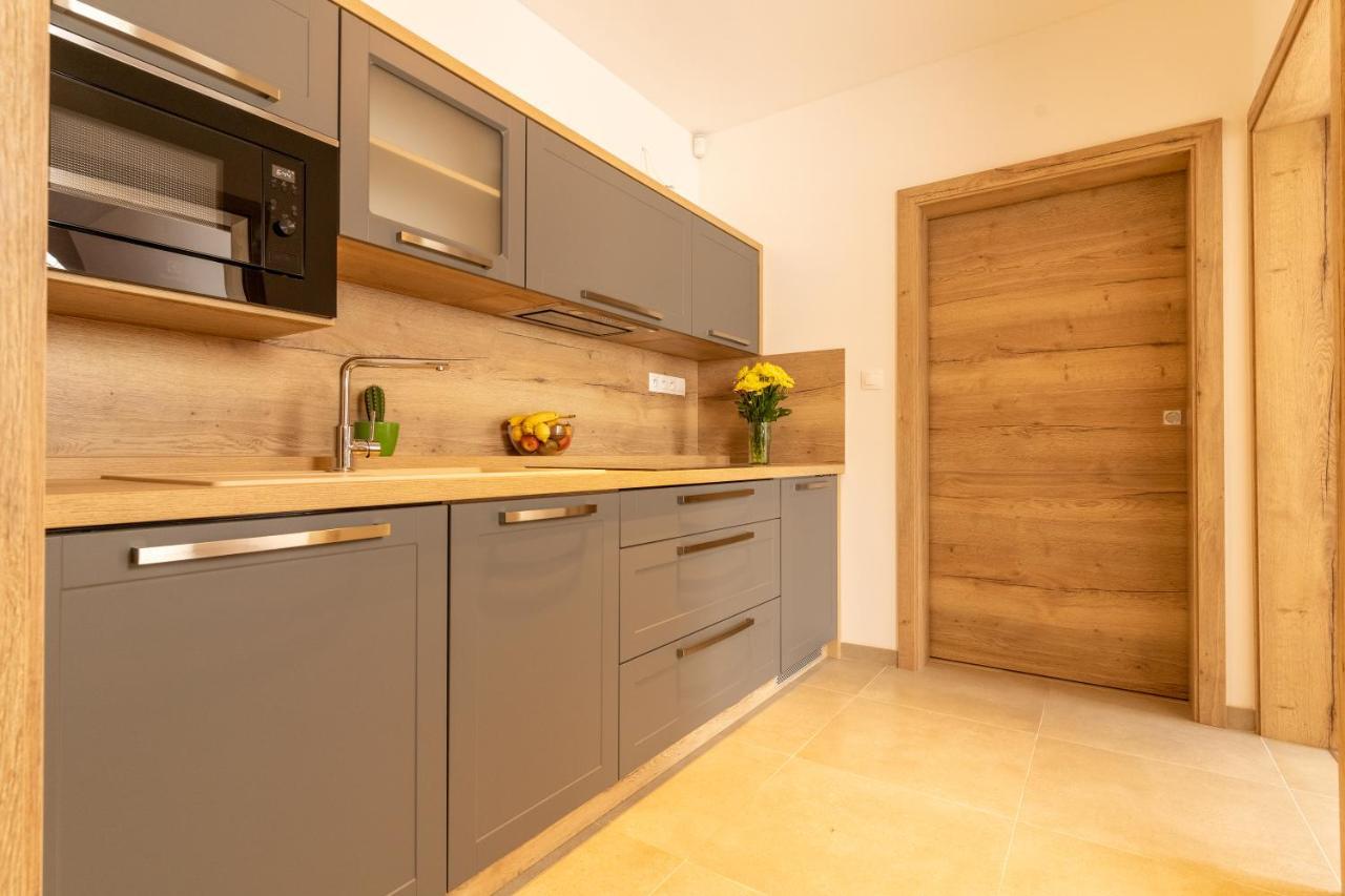 Villa Gloria Rooms & Apartments ドノヴァリ 部屋 写真