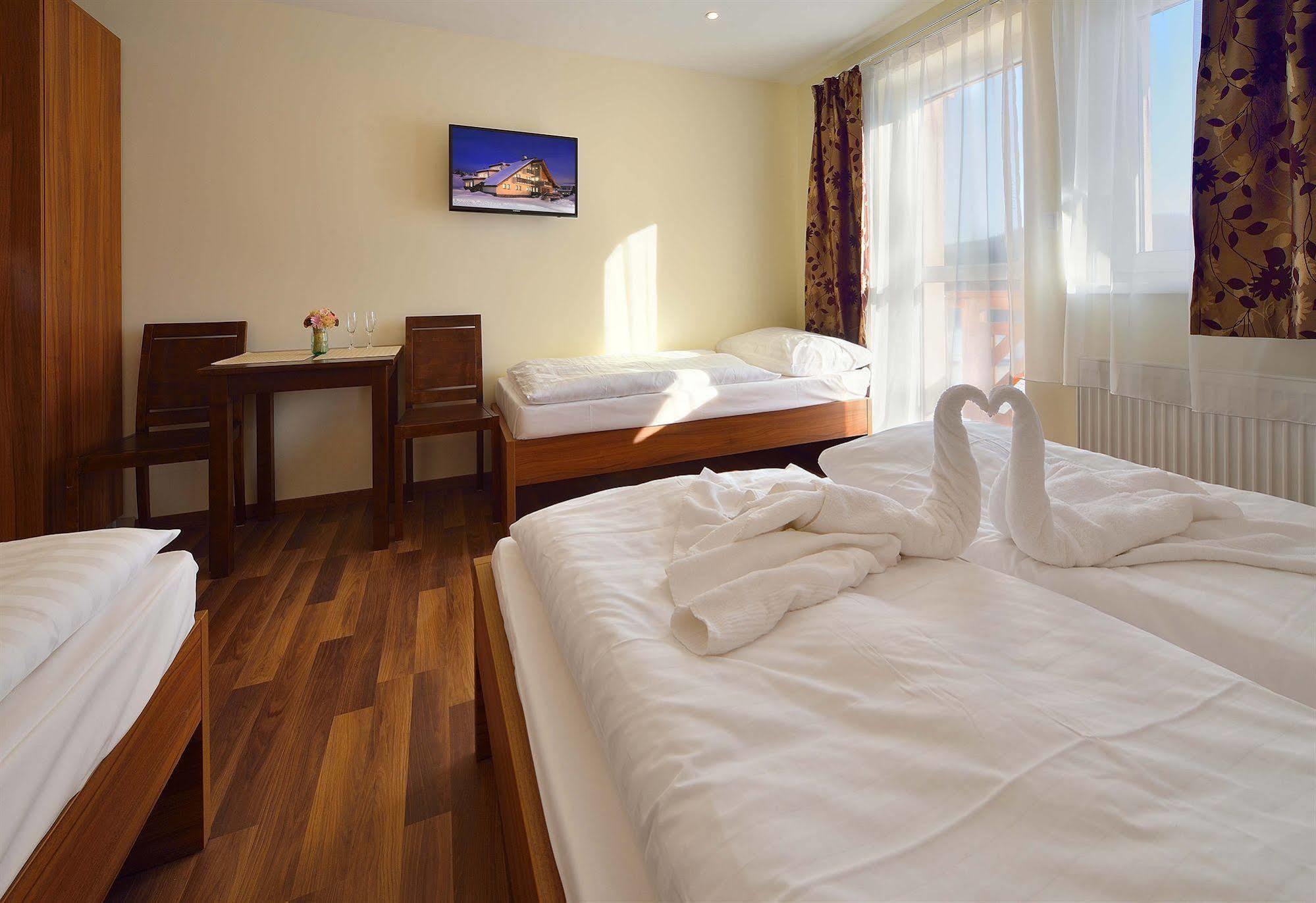 Villa Gloria Rooms & Apartments ドノヴァリ エクステリア 写真